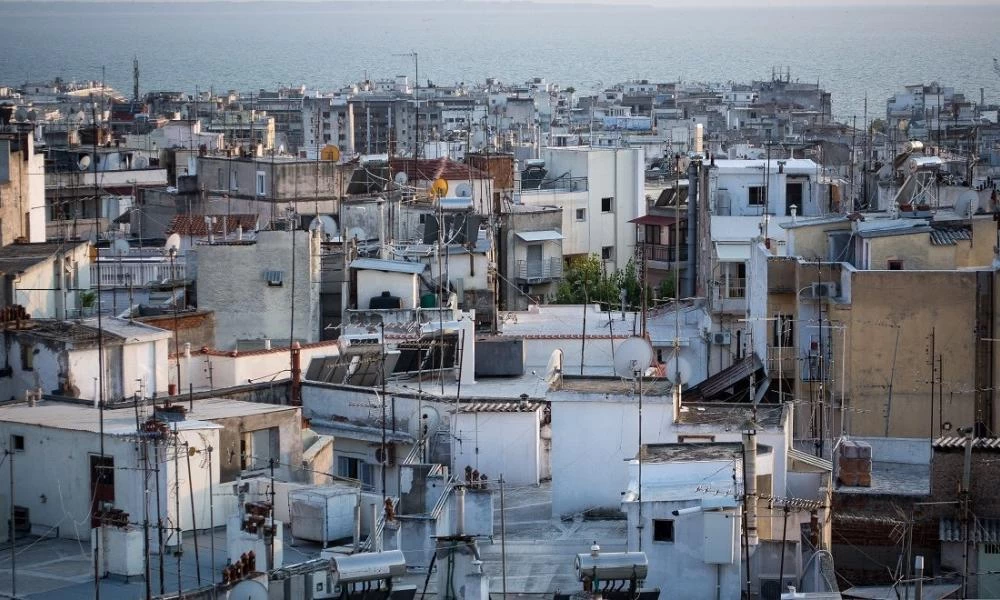 ΟΑΕΔ: Παραχωρεί δωρεάν σπίτια σε ευάλωτες οικογένειες